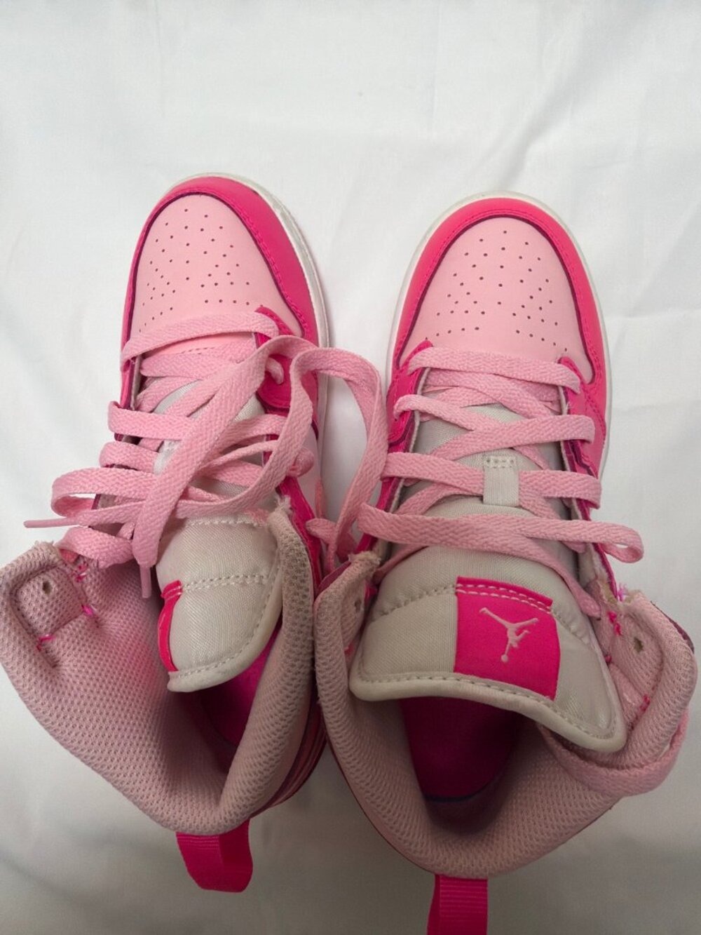 Nike Air Jordan 1 Mid GS Pink White Hot Pink Kids 2Y FD8781-116